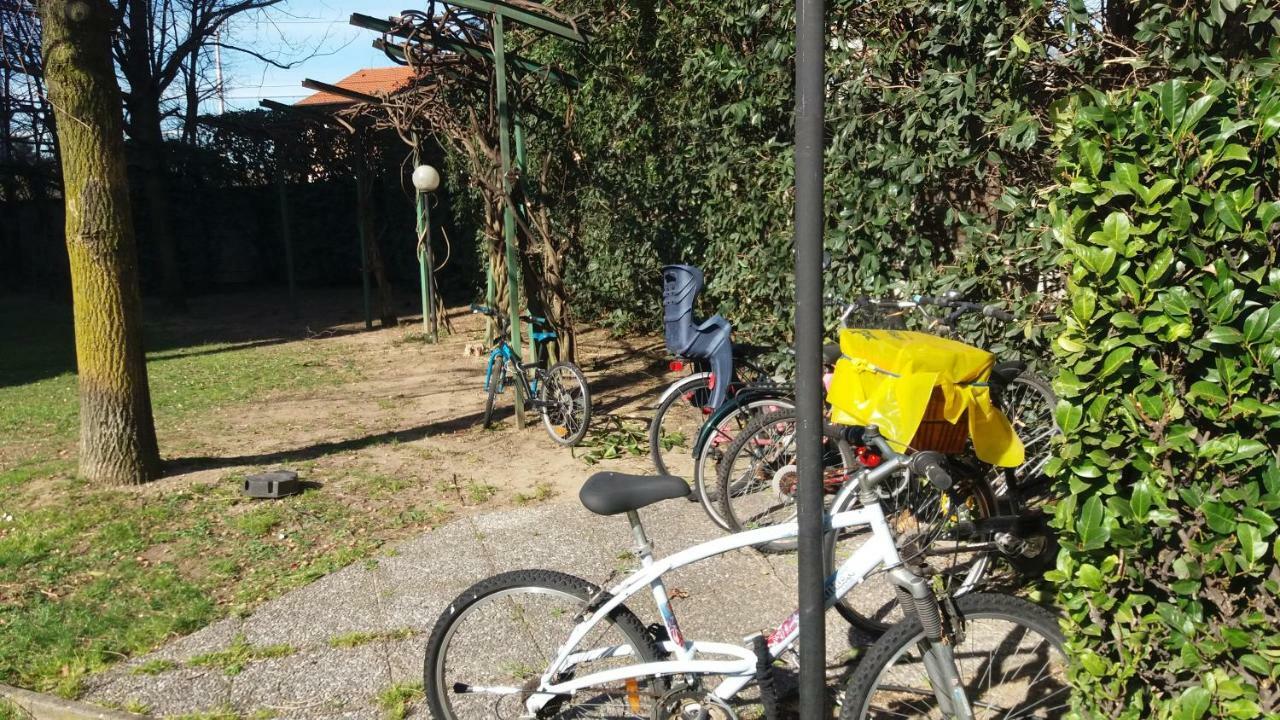 Appartamento Il Giardino dell'Artista Soggiorni a Milano Esterno foto