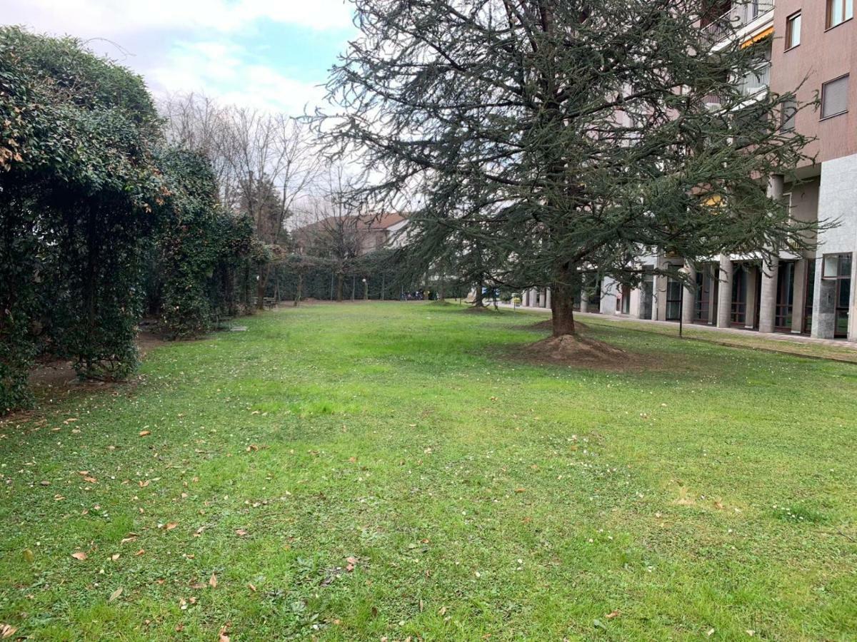 Appartamento Il Giardino dell'Artista Soggiorni a Milano Esterno foto