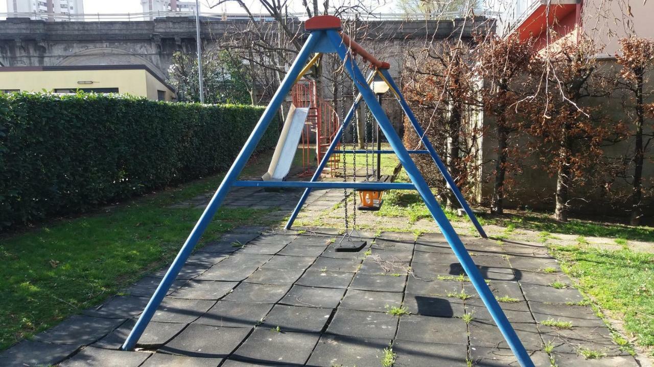 Appartamento Il Giardino dell'Artista Soggiorni a Milano Esterno foto